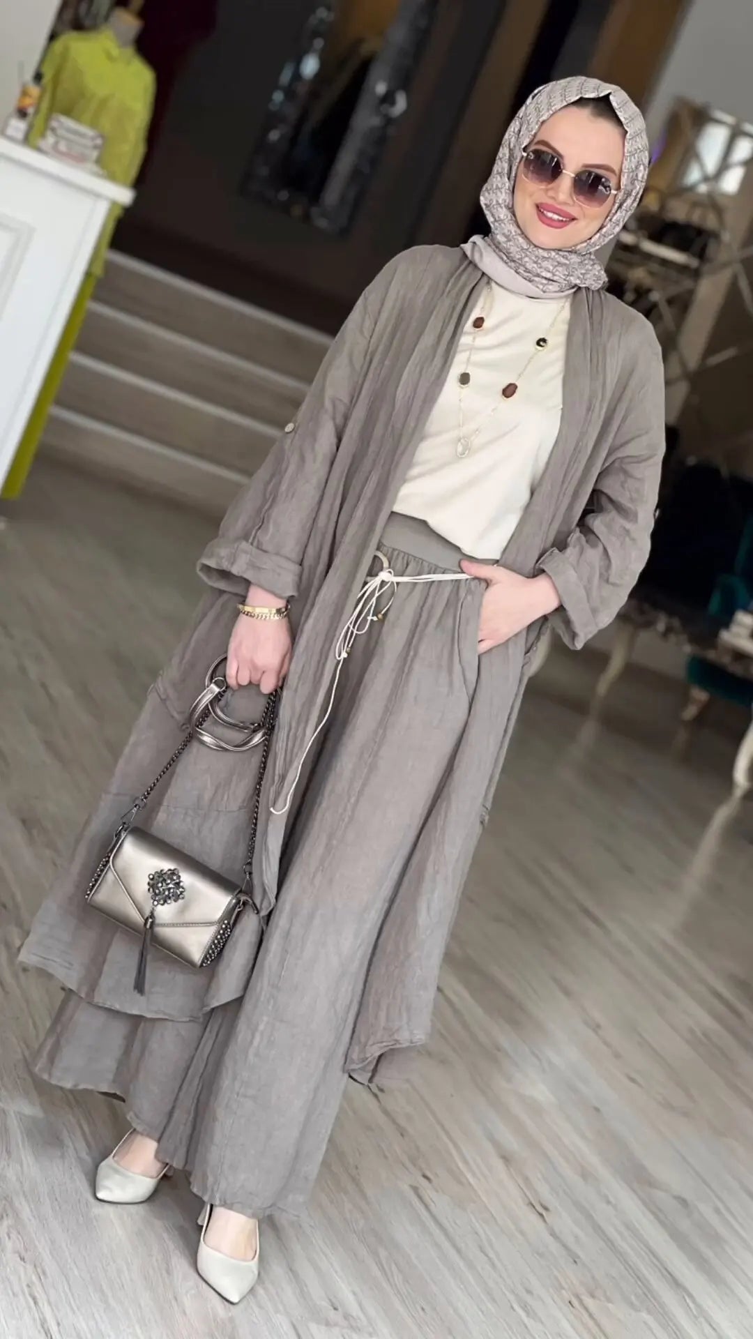 Abaya Blouse & Wide Leg Pants Two-Piece Set