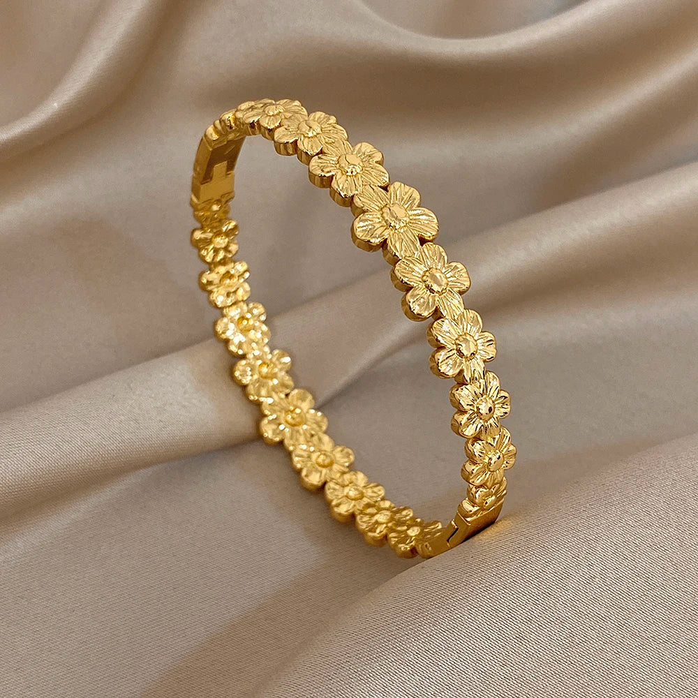 Luxe Heart Cuff Bracelet