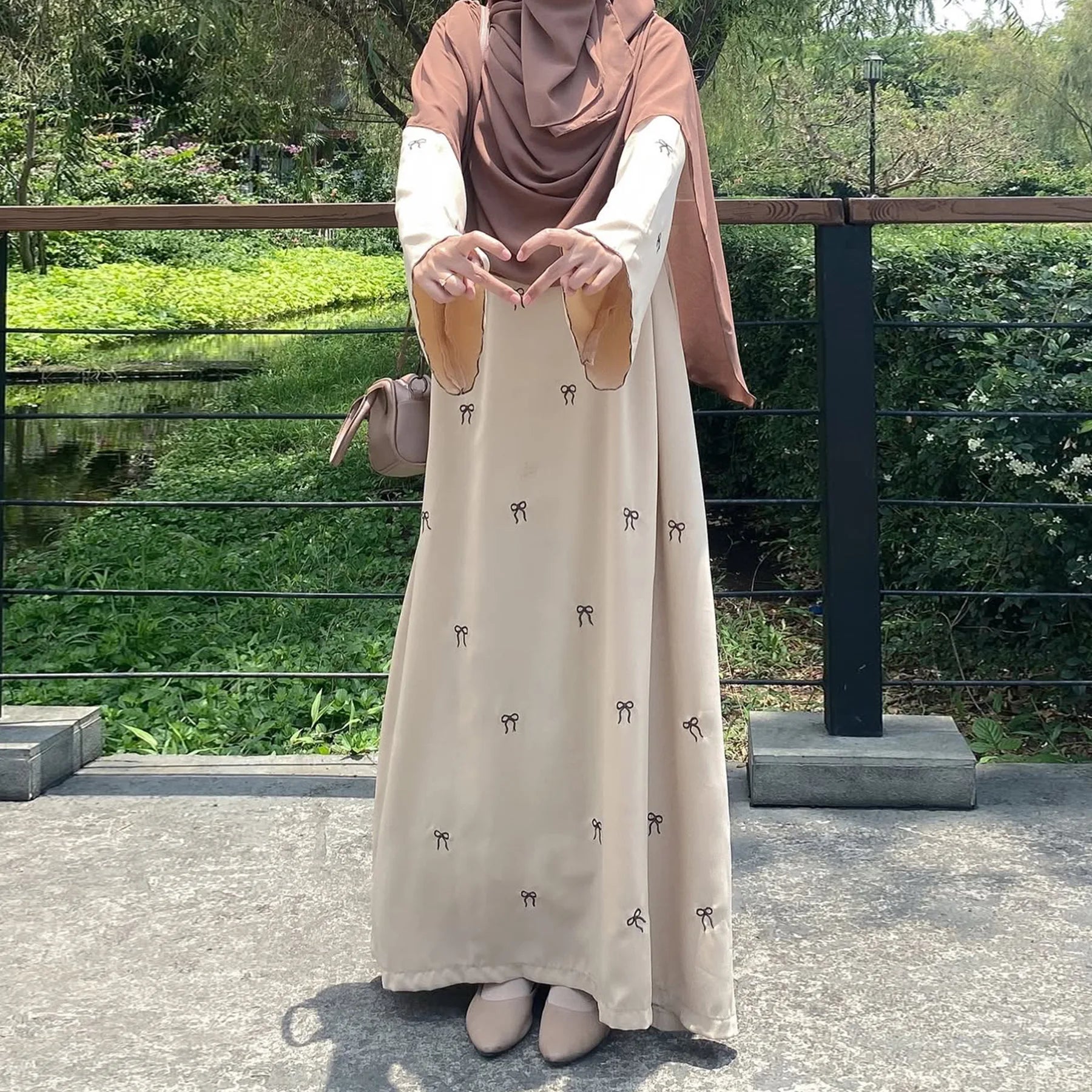 Butterfly Embroidery Luxury Dubai Abaya Kaftan