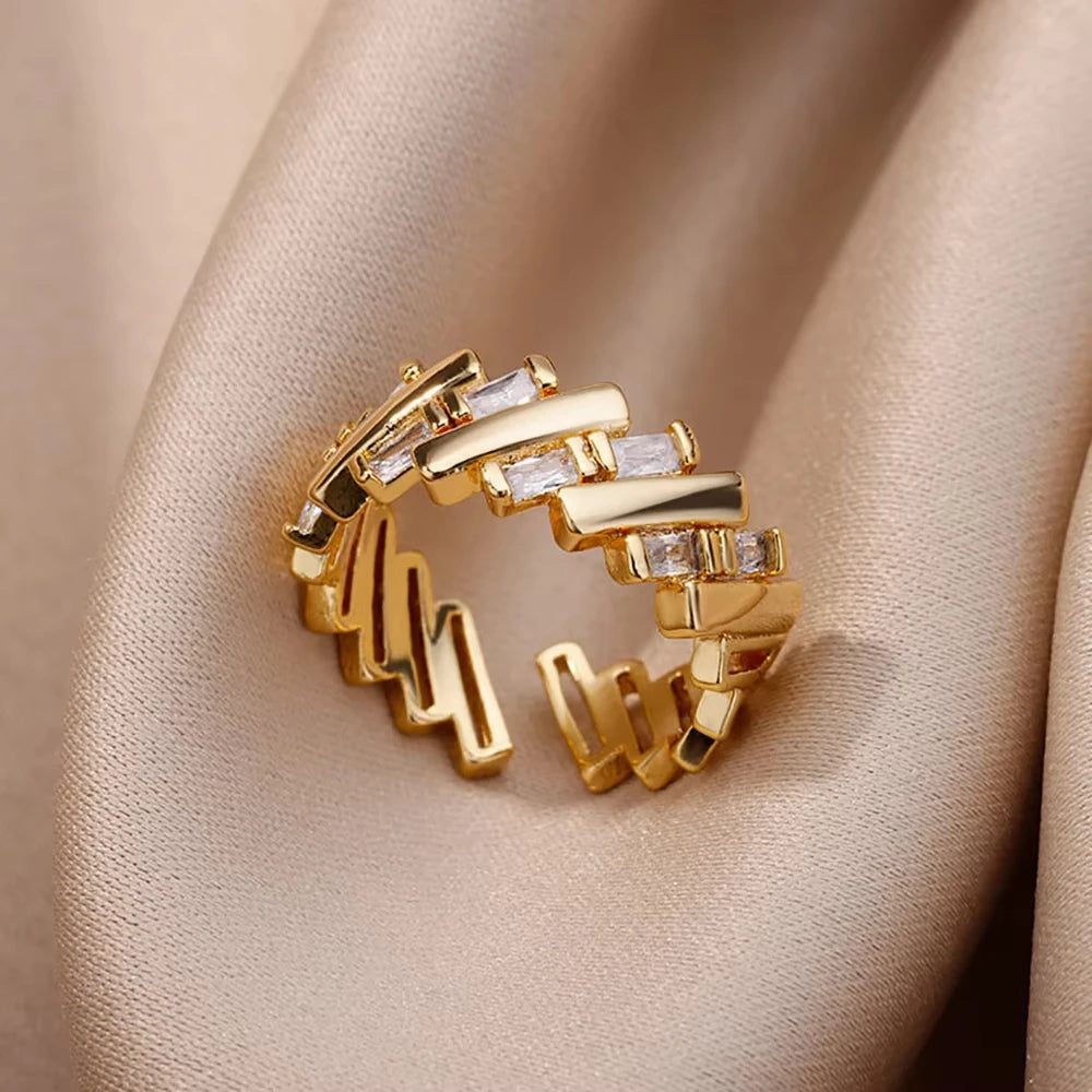 Luxe Geometric Zircon Ring