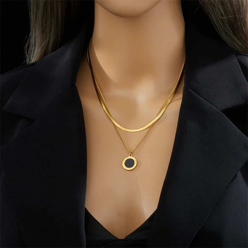 Luna Circle Pendant Necklace