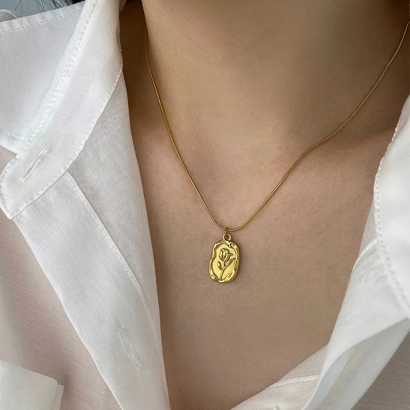 Tulip Rose Pendant Necklace