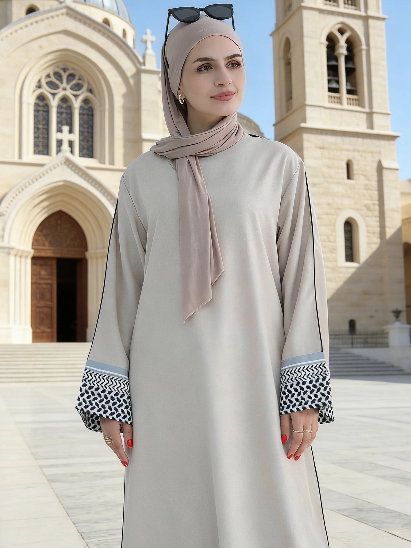 Geometric Printed Cuff Abaya
