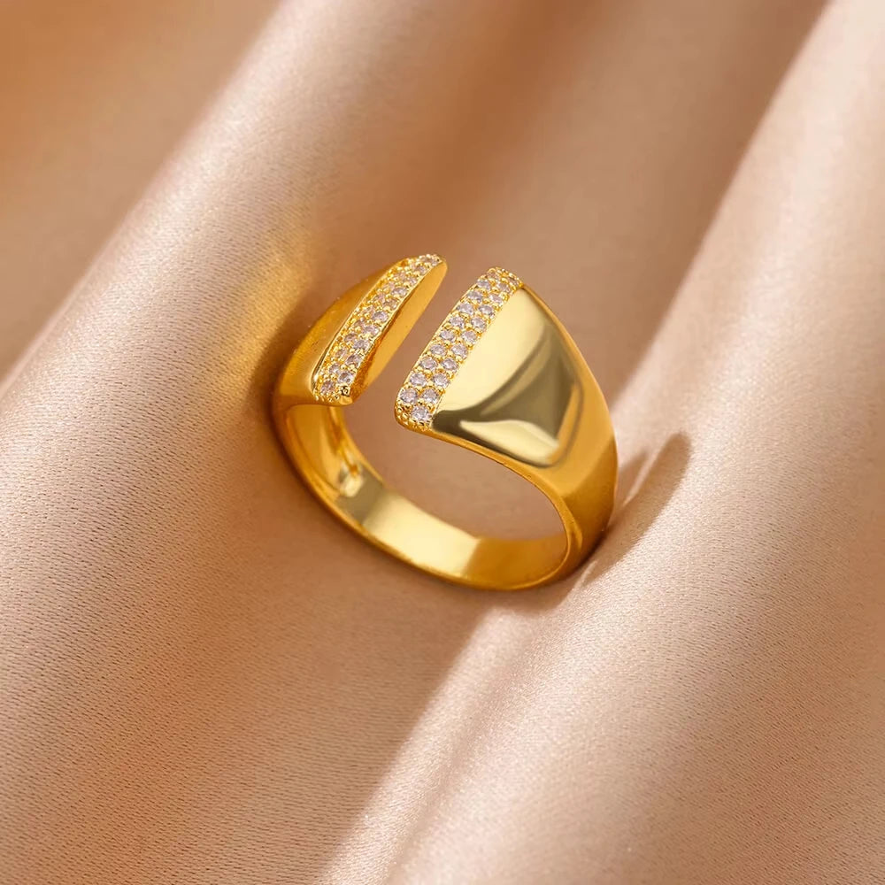 Aurora Zircon Ring
