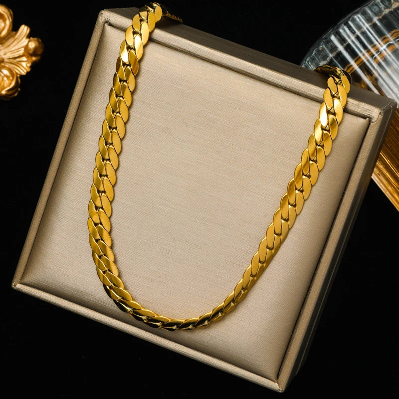 Modern Elegance Chain Necklace