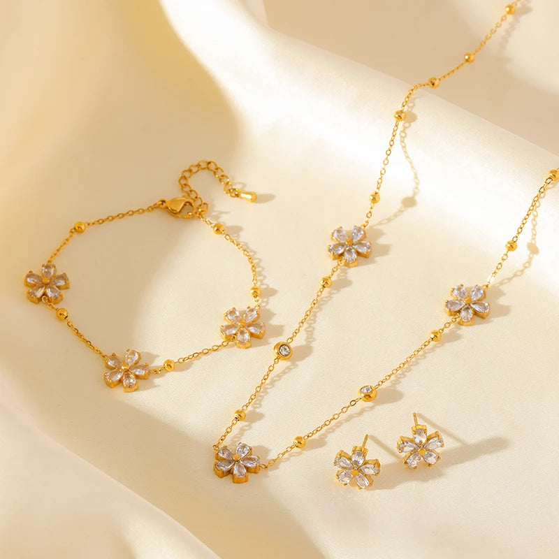 White Zirconia Flower Jewellery Set