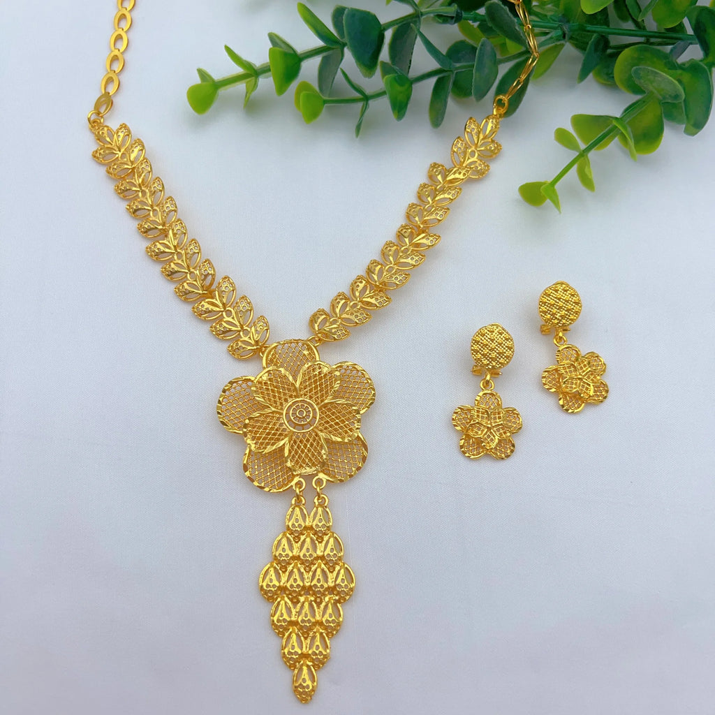 Dubai Luxe Tassel Necklace Set