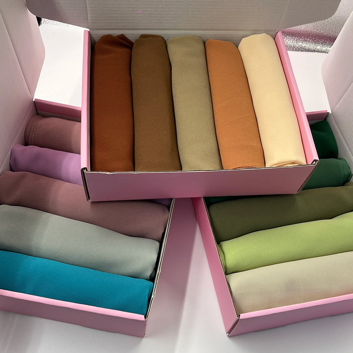 Bubble Chiffon Hijab – Elegant Lightweight Scarf | 86 Colors
