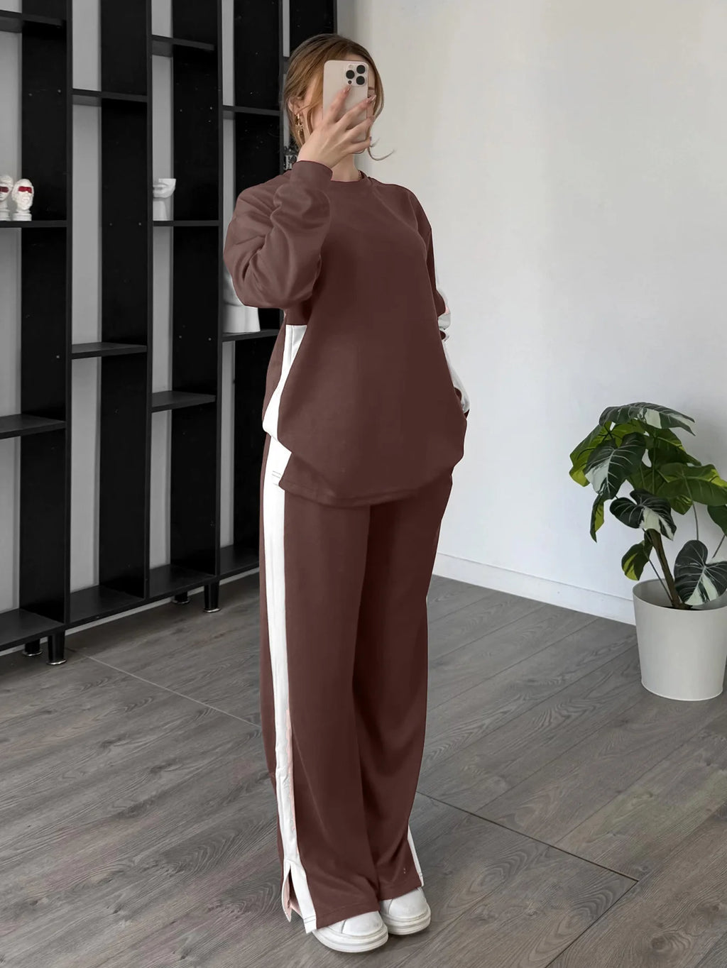 Women's Casual Color Matching Sports Two-piece Set Spring Autumn Fashion Round Neck Top+pants Suit With Slit Design Lady Outfit