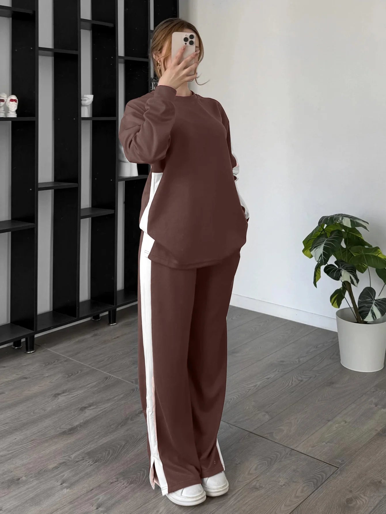 Women's Casual Color Matching Sports Two-piece Set Spring Autumn Fashion Round Neck Top+pants Suit With Slit Design Lady Outfit