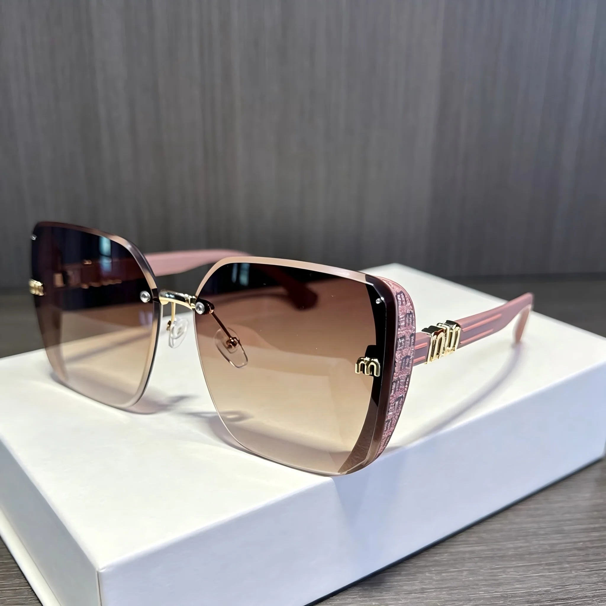 QVQV Luxury Designer Square Sunglasses Women High Quality Letters Sun Glasses Ladies Vintage Trendy Driving Eyewear Gafas De Sol
