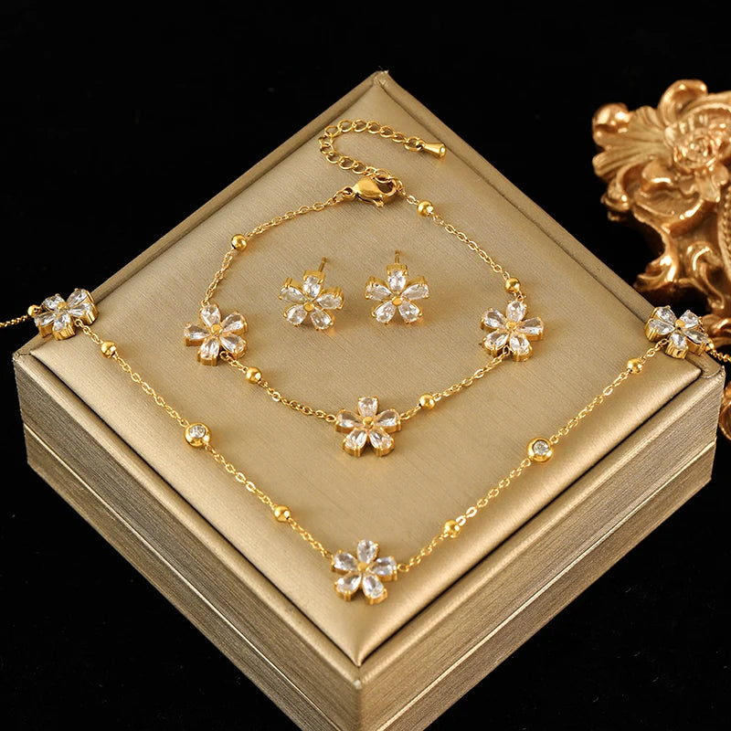 White Zirconia Flower Jewellery Set