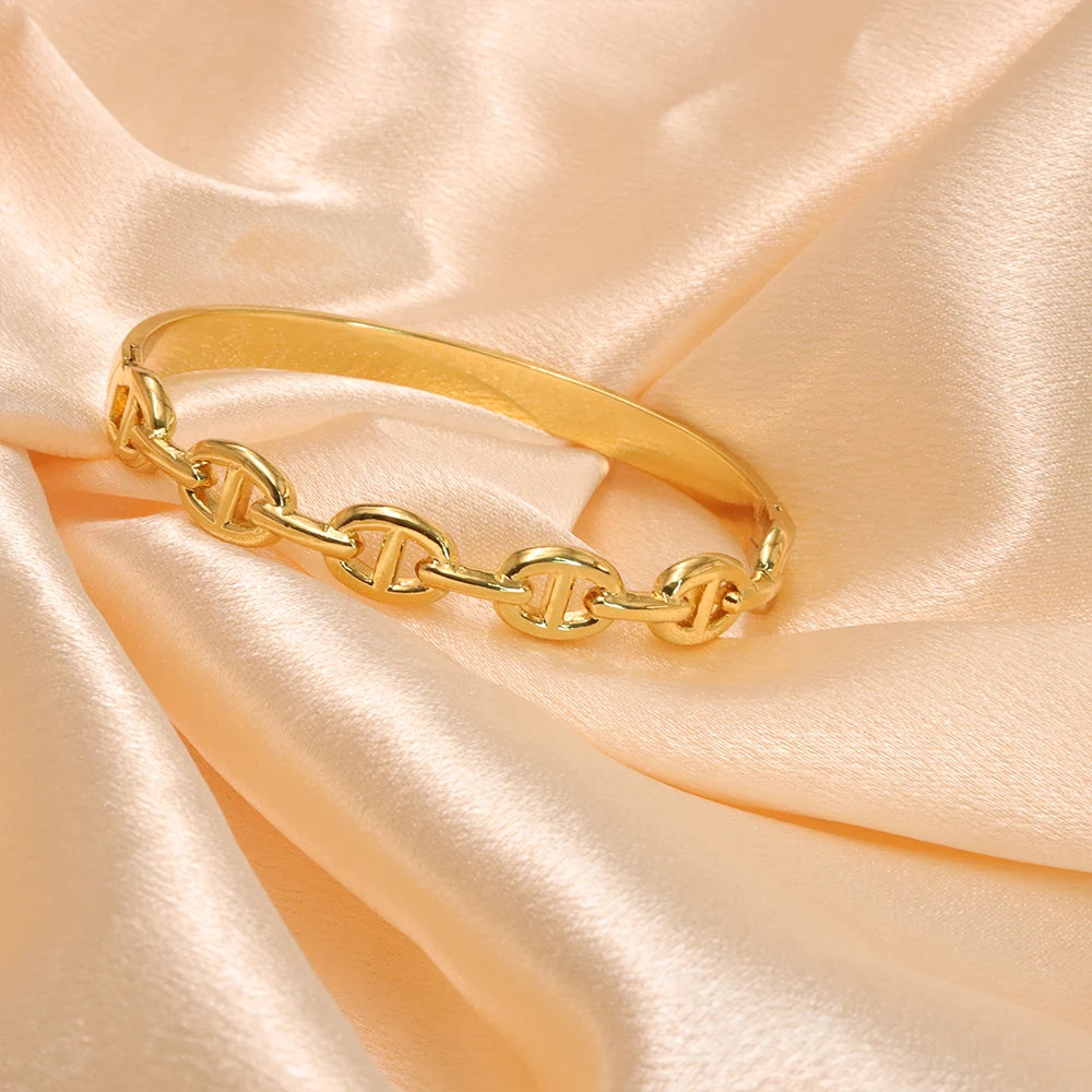 Gold D-Chain Snap-On Bangle Bracelet