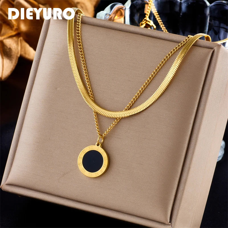 Luna Circle Pendant Necklace