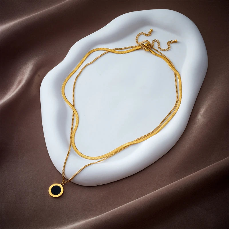 Luna Circle Pendant Necklace