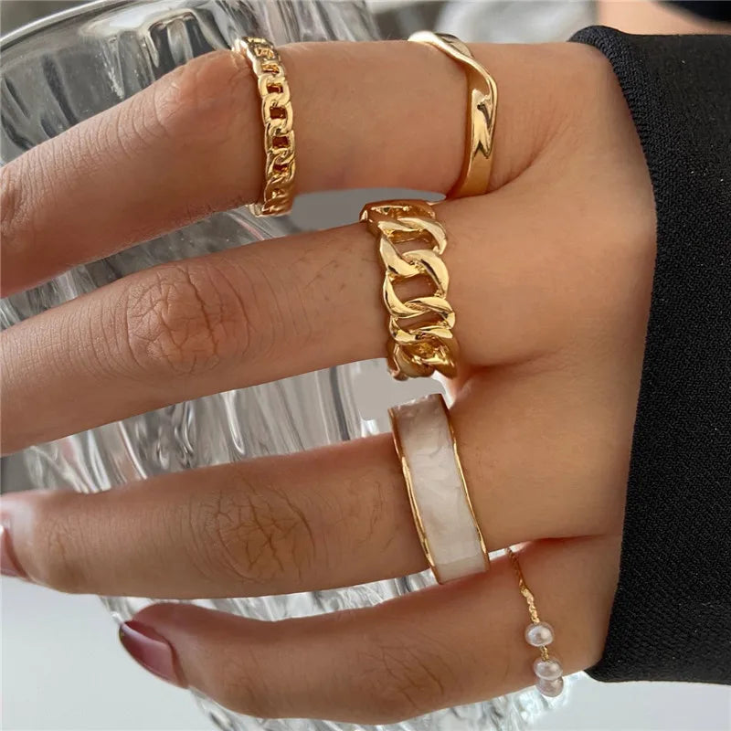 Crystal Glow Gold Ring