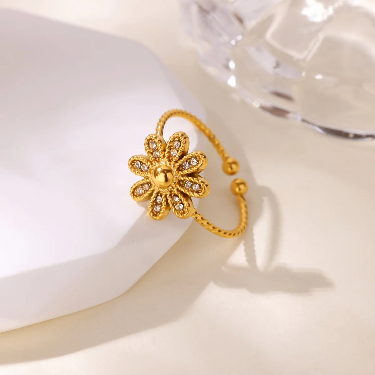 Luxe Geometric Zircon Ring
