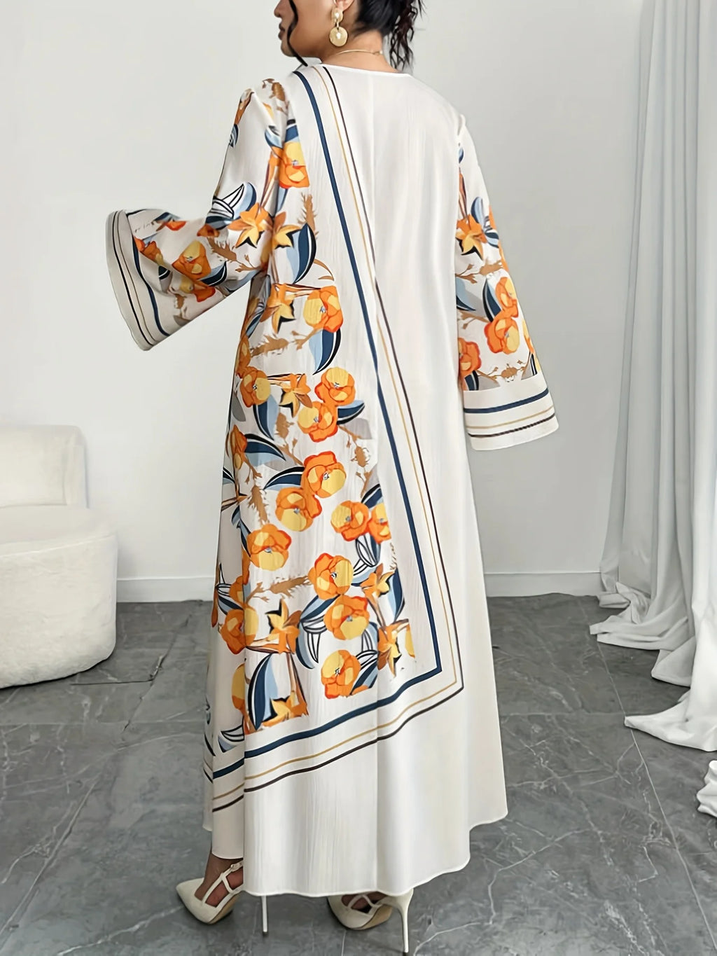 Plus Size Ethnic Print V-Neck Long Sleeve Gown