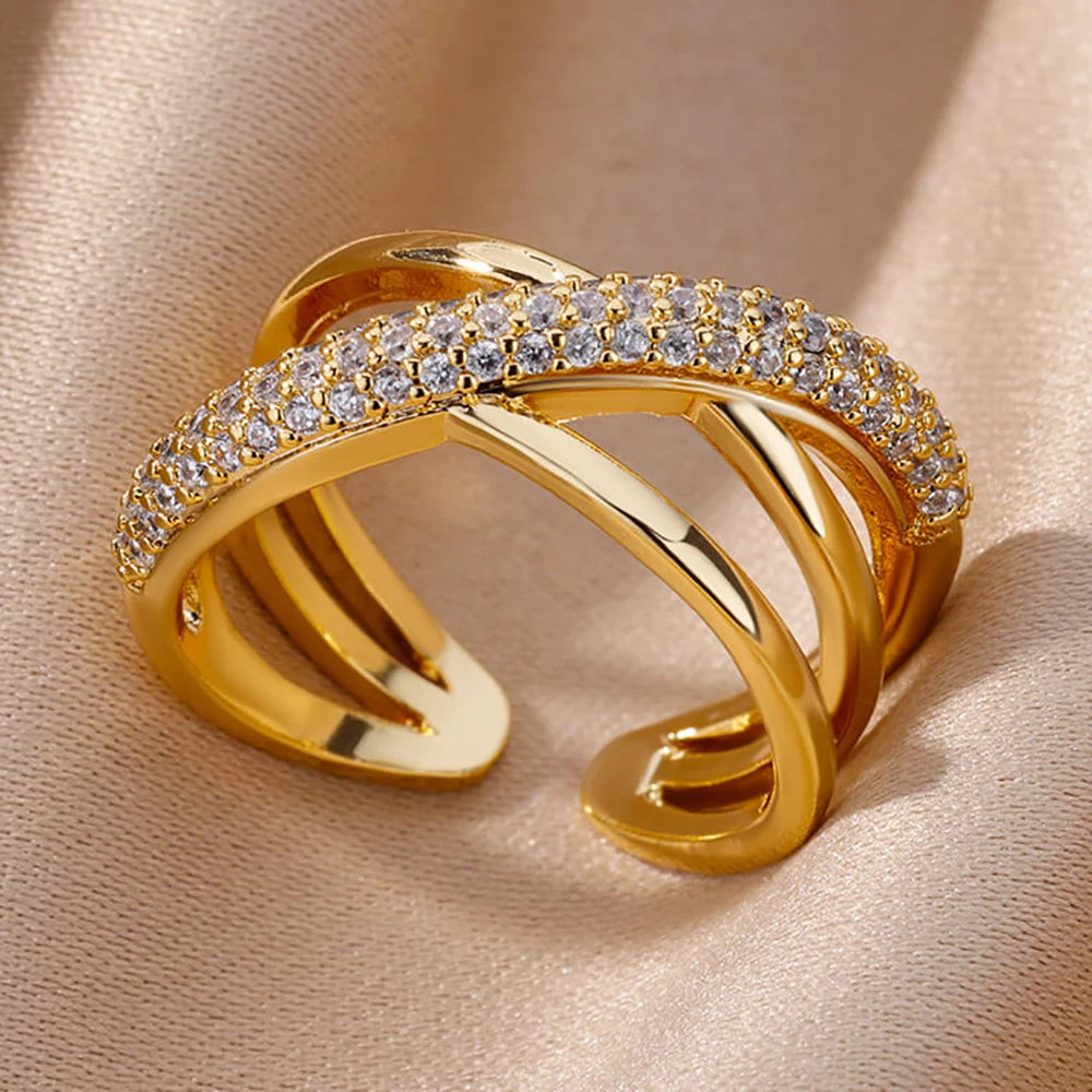 Golden Chain Zircon Ring