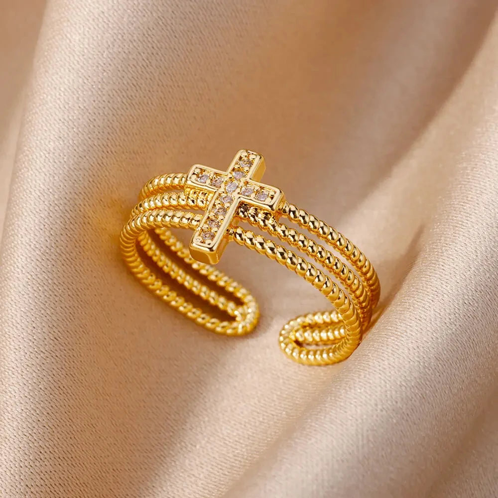 Golden Chain Zircon Ring