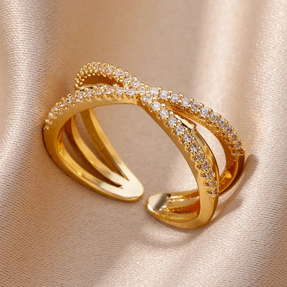 Golden Chain Zircon Ring