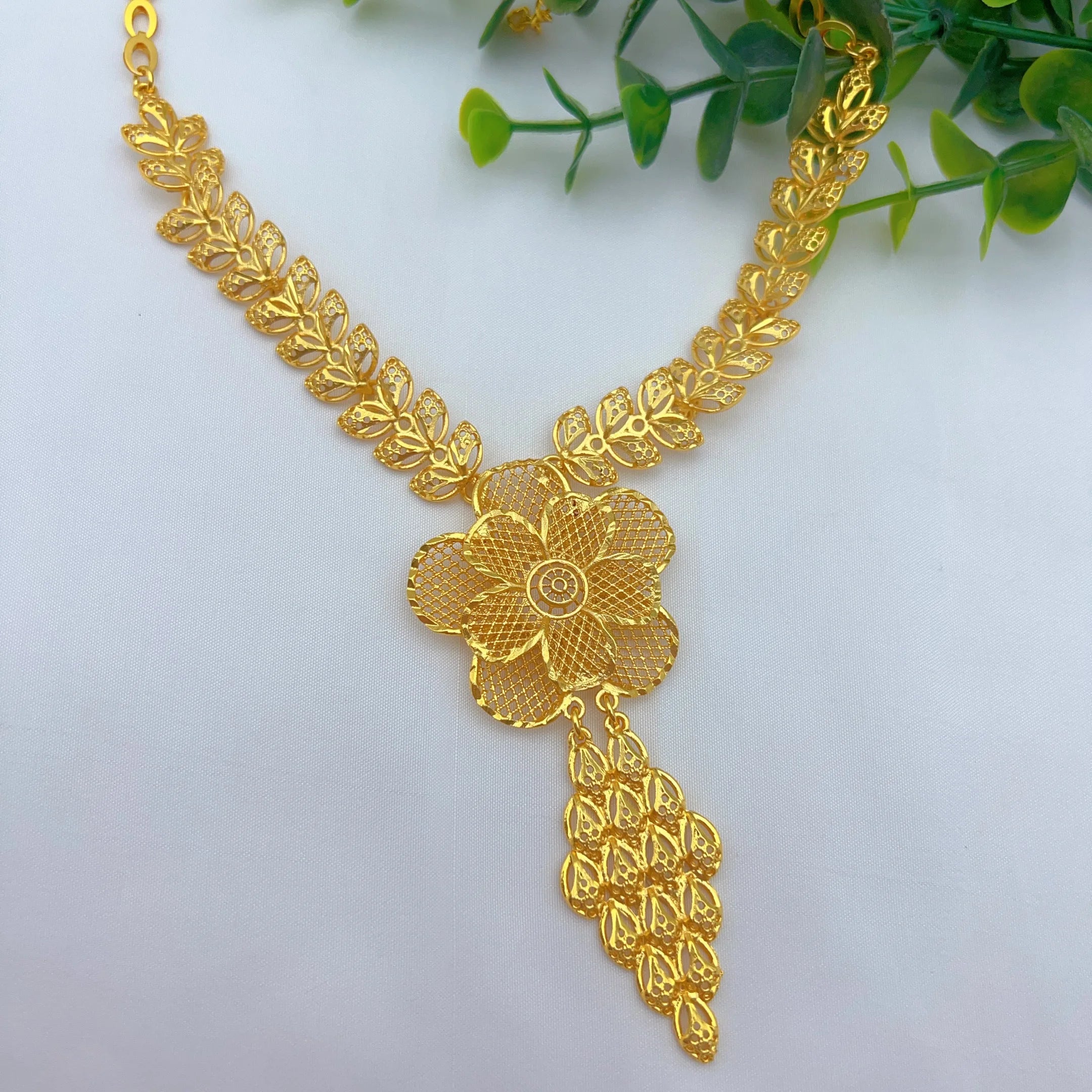 Dubai Luxe Tassel Necklace Set