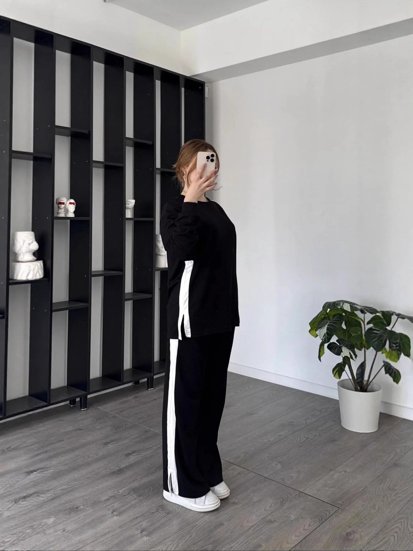Women's Casual Color Matching Sports Two-piece Set Spring Autumn Fashion Round Neck Top+pants Suit With Slit Design Lady Outfit