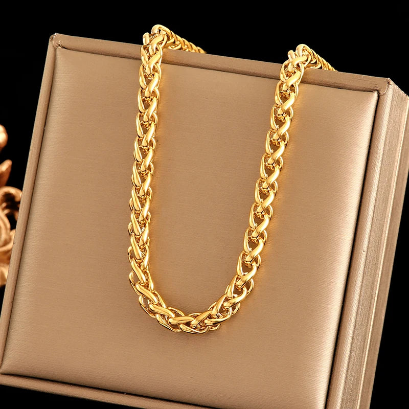 Modern Elegance Chain Necklace