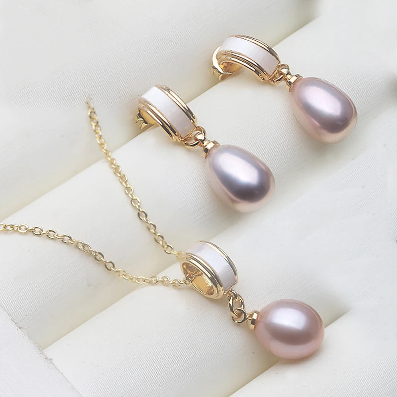 Freshwater Pearl Necklace & Earrings Set